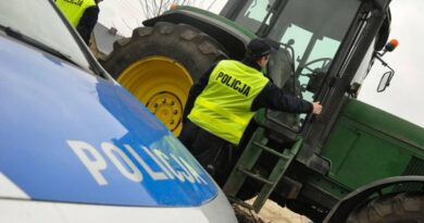 Żelechów: Pijany traktorzysta chciał przekupić policjanta